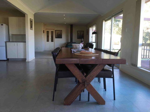 Trentham East Country Retreat - Renee 1