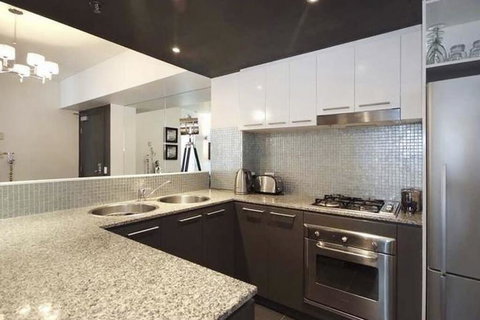 Trilogy On The Esplanade. Room With A View! - Swimm 2