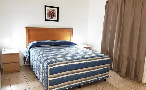 Tropic Coast Motel - Renee 2