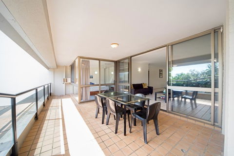 TROPICAL FAMILY ESCAPE FREE WIFI/NETFLIX - Internet Find 1