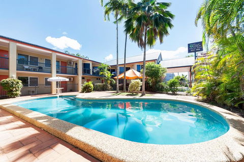 Tropical Queenslander - Renee 0