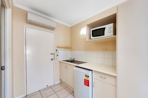 Tropical Queenslander - Renee 2