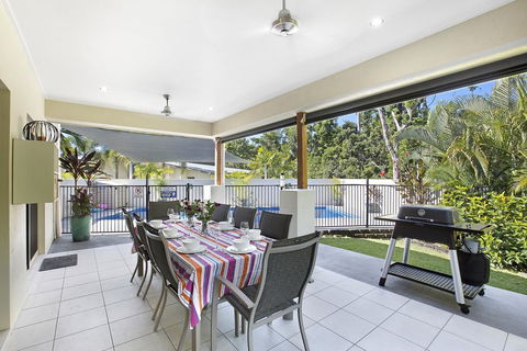 Tropical Private Holiday House With Pool - Internet Find 3