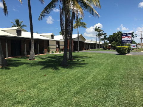 True Blue Motor Inn - Petrol Stations 3