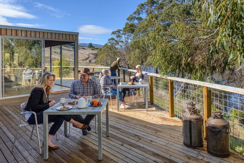 Truffle Lodge - Renee 1