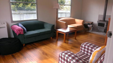 Tullah HideAway - Renee 3