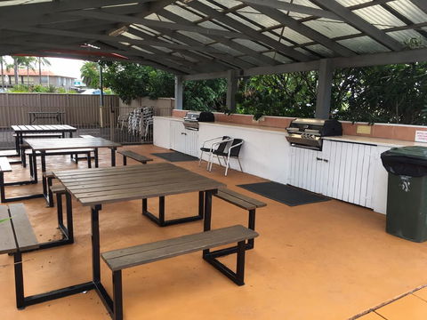 Tuncurry Beach Motel - Renee 1