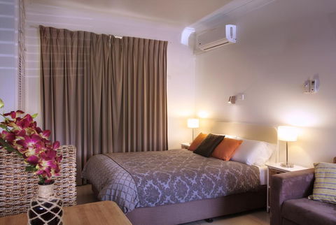 Tuncurry Motor Lodge - Renee 0