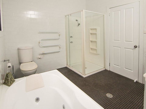 Tuppy's On The Lake - Renee 3