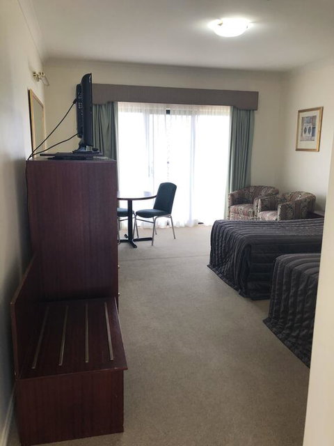 Turners Vineyard Motel - Renee 3