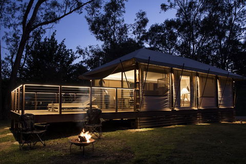 Turon Gates - Eco-Retreat - Renee 0