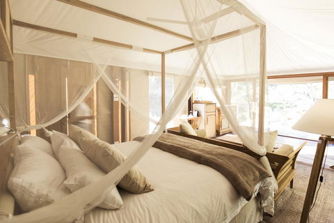 Turon Gates - Eco-Retreat - Renee 2