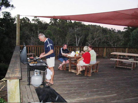 Tweed Valley Lodge - Swimm 3