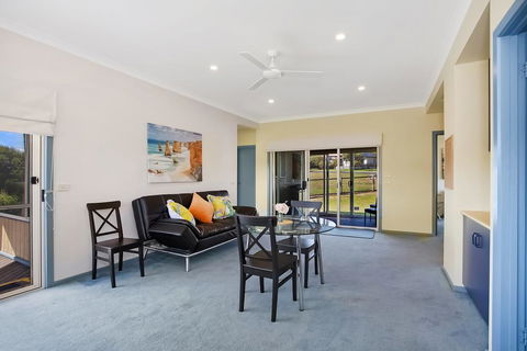 Twelve Apostles Port Campbell Bed & Breakfast - Renee 3