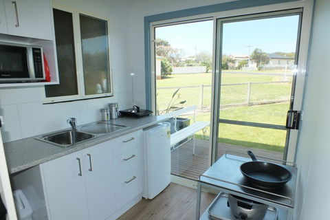 Twelve Apostles Port Campbell Bed & Breakfast - Renee 2