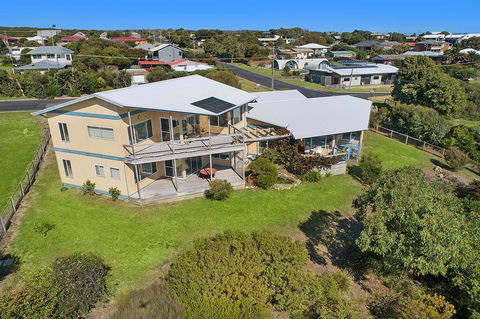 Twelve Apostles Port Campbell Bed & Breakfast - Renee 0