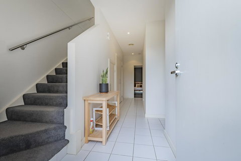 Twenty Four Coast - Renee 1