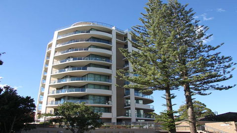 Twin Pines 301 - CBD Location - Renee 0