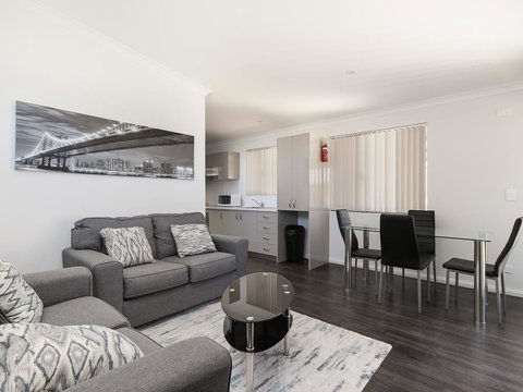 Twin Waters Caravan Park - Renee 1