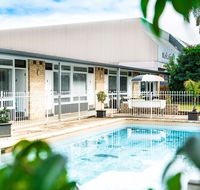 Twin Willows Hotel - Petrol Stations