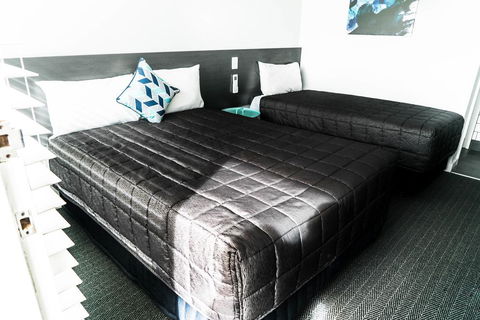 Twin Willows Hotel - Renee 2
