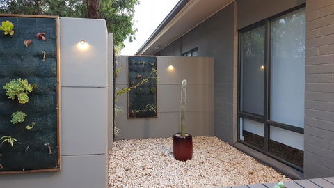 Two Bedroom Garden Apartment - Renee 3