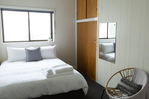 Two Bedroom Gem, Short Drive To MONA - Qld Realsetate 3
