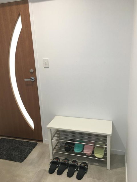 Two Bedroom Guesthouse Bundall - Renee 3