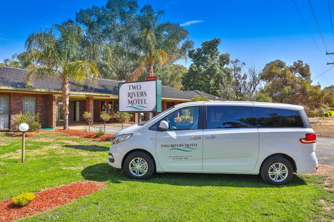 Two Rivers Motel - Renee 2