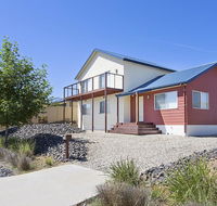 Twynam House - Jindabyne - Internet Find