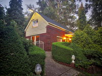 Business in Emerald VIC Renee Renee