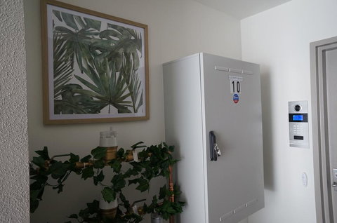 U1 Brunswick Living Brand New Apartment Close To Airport And CBD - Renee 2