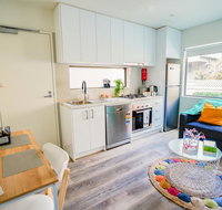 U1 Brunswick Living brand new apartment close to Airport and CBD - Renee