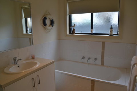 Ulmara Unit 1 - Swimm 2