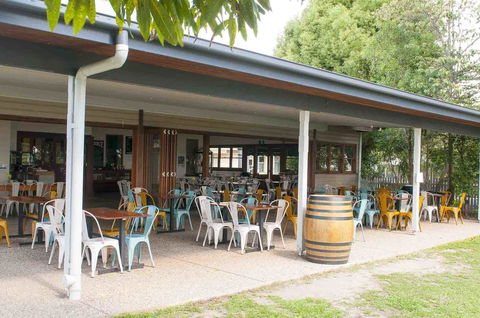 Ulmarra Hotel - Renee 3