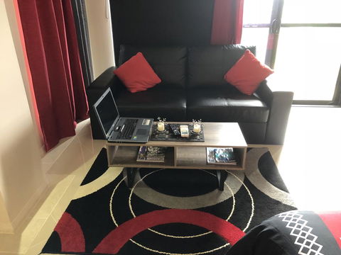 Ultra Modern Private Studio Room - Petrol Stations 1