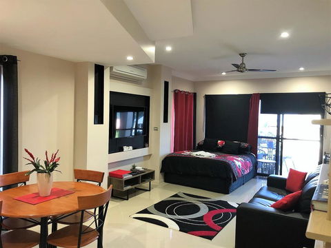 Ultra Modern Private Studio Room - Petrol Stations 0