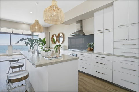 UNIT 35 Whitsundays - Internet Find 1