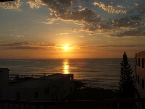 Unit 5 Sanctuary Shores, Kings Beach - Free Wifi! - Internet Find 0