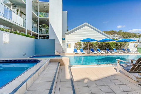 Unit 8 Plantation Resort - Rainbow Beach, Plantation Resort, Air Conditioned, Pool And Outdoor Spa - Internet Find 0