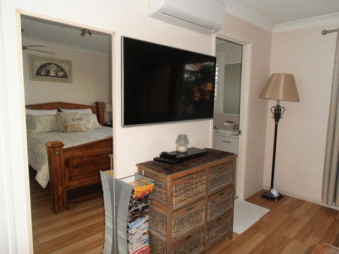 Unwind In This Gorgeous Retreat - Renee 3