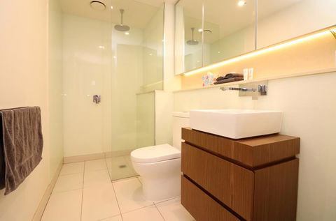 Urban Eden - Pets, Parking, Balcony, Chapel St 260m - Renee 2