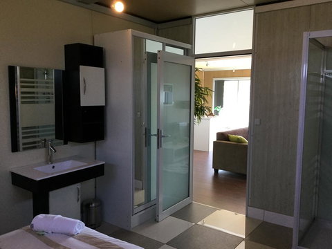 Urban Edge Apartments Bendigo - Renee 0