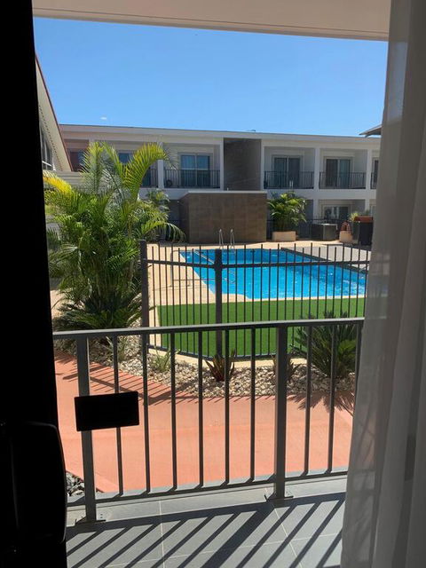 Velocity Motel & Bistro-TWA - Renee 0