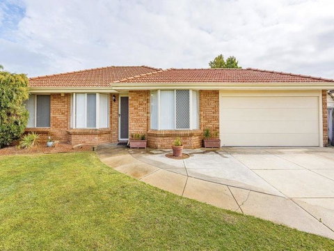 Varuna Stay - Renee 1