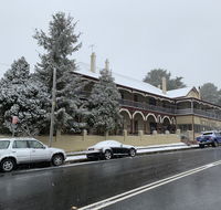 Victoria Albert Guest House Bar Cafe and Restaurant - Internet Find