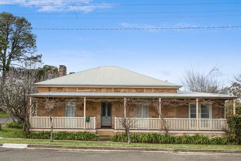 Victoria Cottage - Renee 0