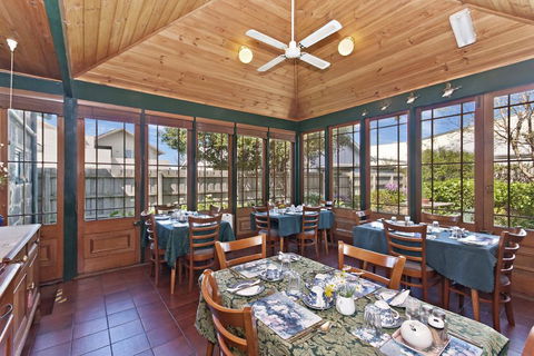 Victoria House - Renee 3