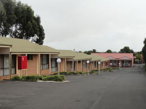 Victoria Lodge Motor Inn & Apartments - Renee 3