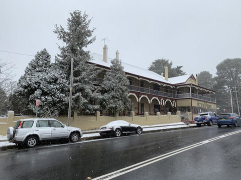 Victoria Albert Guest House Bar Cafe And Restaurant - Renee 0